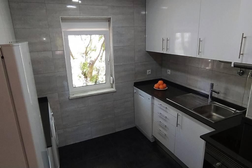 Lisboa/City/Sunny Apar/Metro/Airport/Wifi/Air Cond Luaran gambar