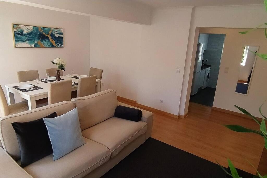 Lisboa/City/Sunny Apar/Metro/Airport/Wifi/Air Cond Luaran gambar