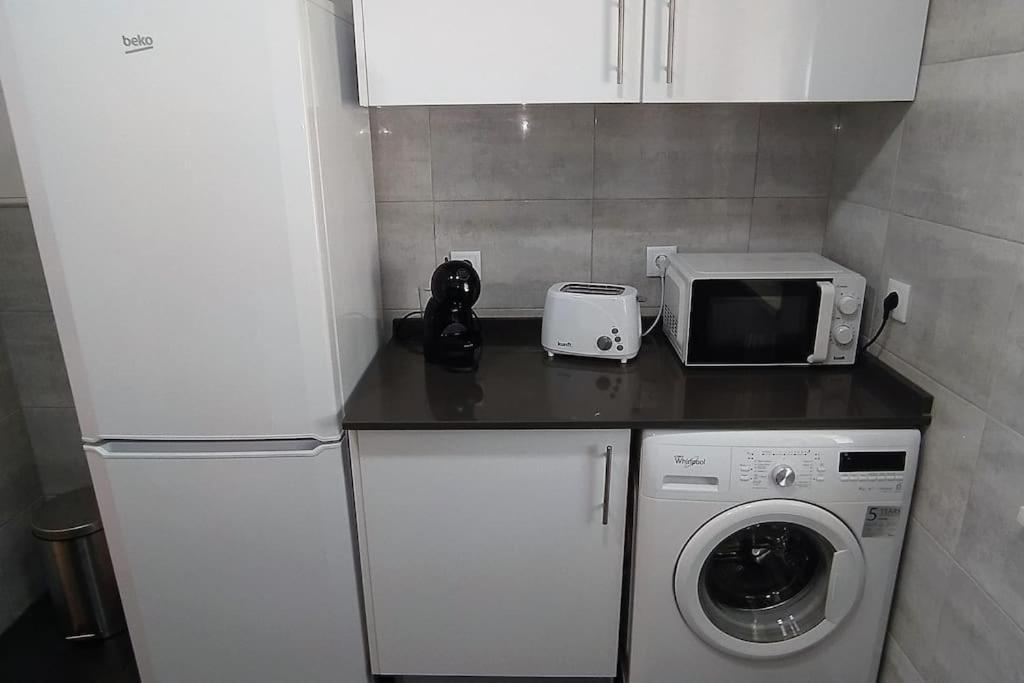 Lisboa/City/Sunny Apar/Metro/Airport/Wifi/Air Cond Luaran gambar
