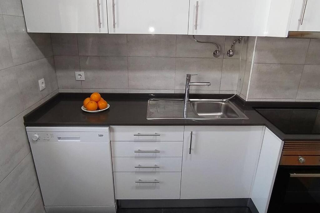 Lisboa/City/Sunny Apar/Metro/Airport/Wifi/Air Cond Luaran gambar
