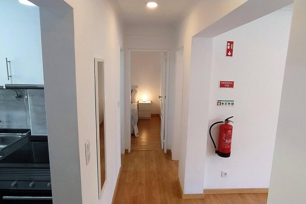Lisboa/City/Sunny Apar/Metro/Airport/Wifi/Air Cond Luaran gambar
