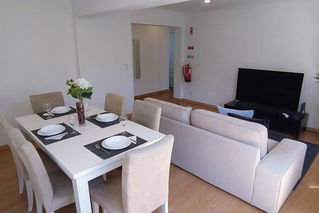 Lisboa/City/Sunny Apar/Metro/Airport/Wifi/Air Cond Luaran gambar